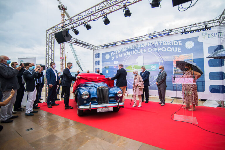 Démonstration d’une technologie innovante présentée lors d’un événement à Monaco.