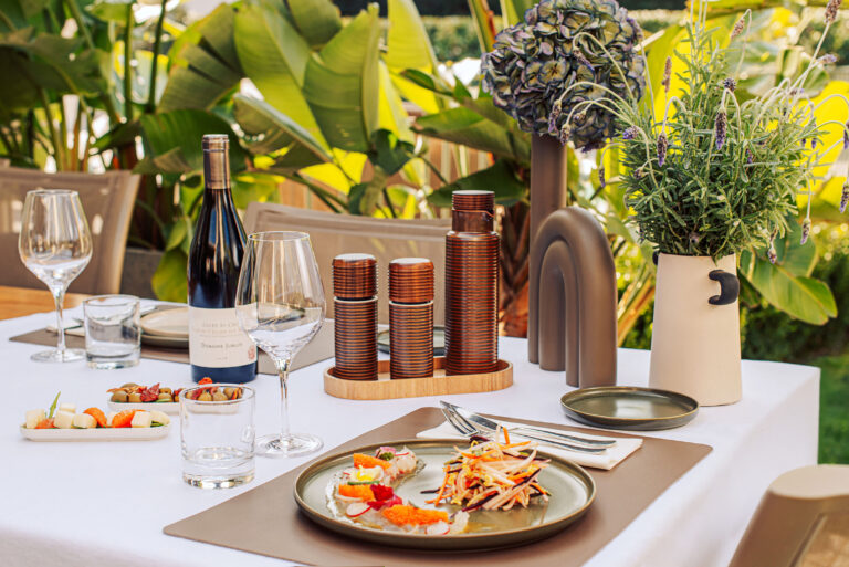 Restaurant Villa Fabulite : Présentation artistique d'un plat gastronomique dans le restaurant de l'hôtel.