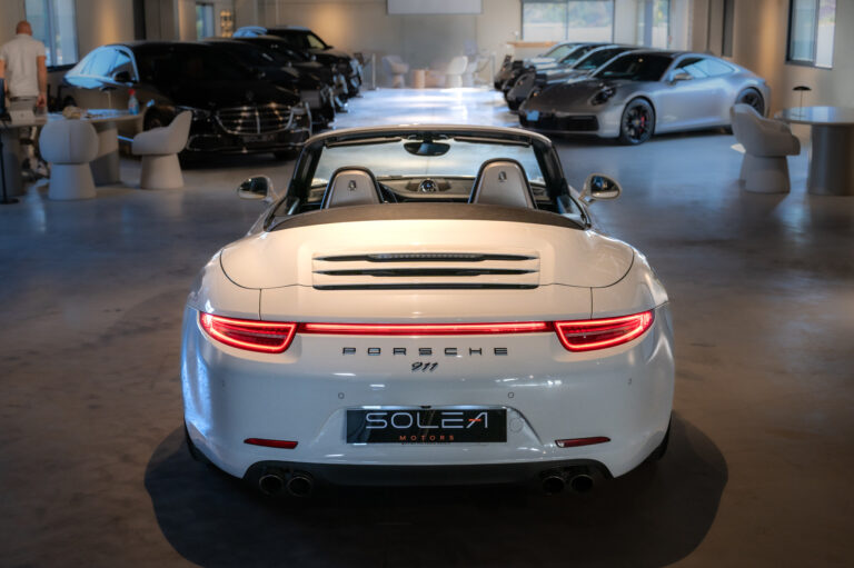 Photographie d’une Porsche Carrera 4S réalisée pour une concession sur la Côte d’Azur
