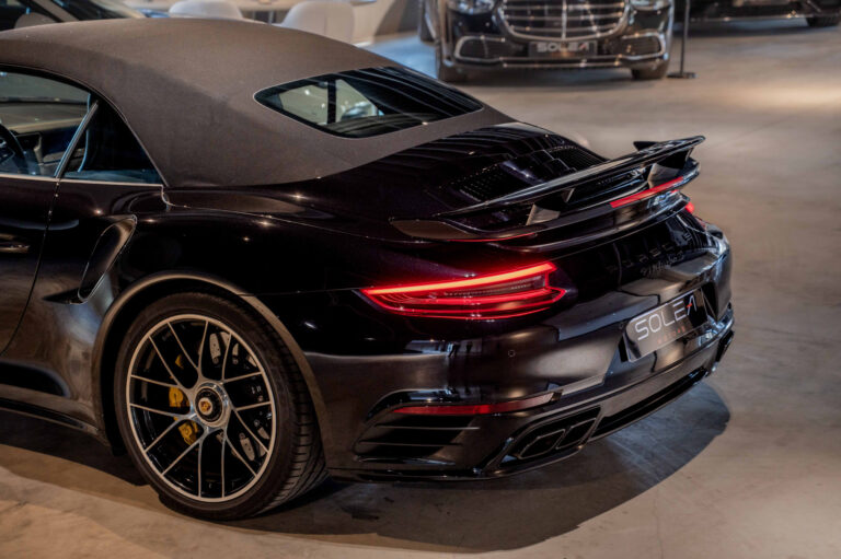 Photographie d’une Porsche Turbo S pour la valorisation d’un véhicule d’exception